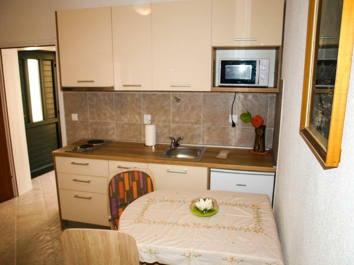 House Nataniel In Omis Near Sea Apartment Luaran gambar