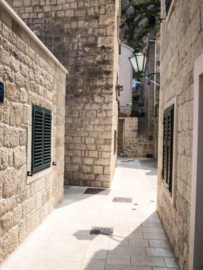 House Nataniel In Omis Near Sea Apartment Luaran gambar