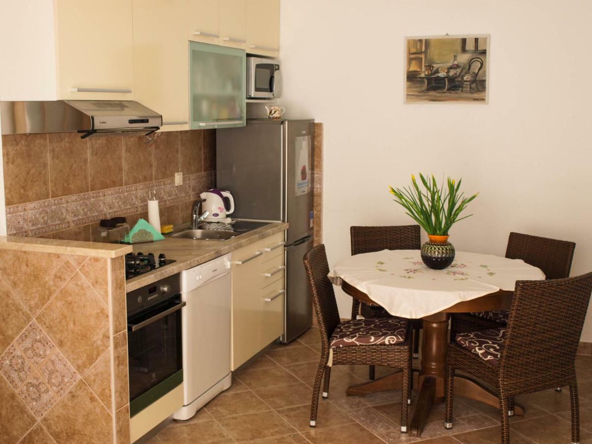 House Nataniel In Omis Near Sea Apartment Luaran gambar