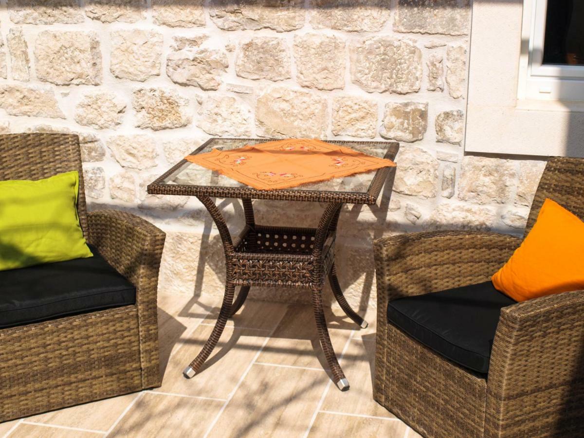 House Nataniel In Omis Near Sea Apartment Luaran gambar