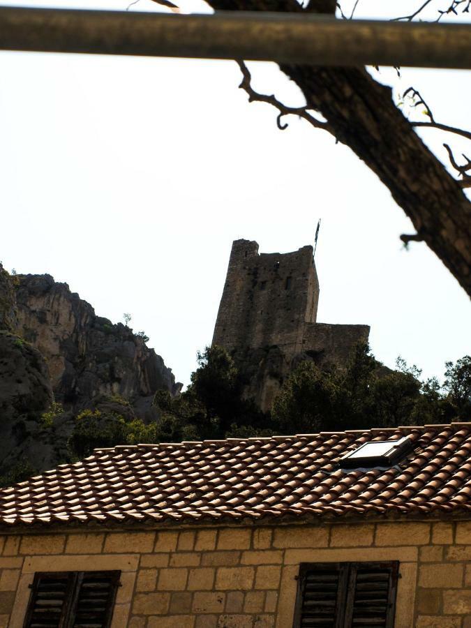 House Nataniel In Omis Near Sea Apartment Luaran gambar