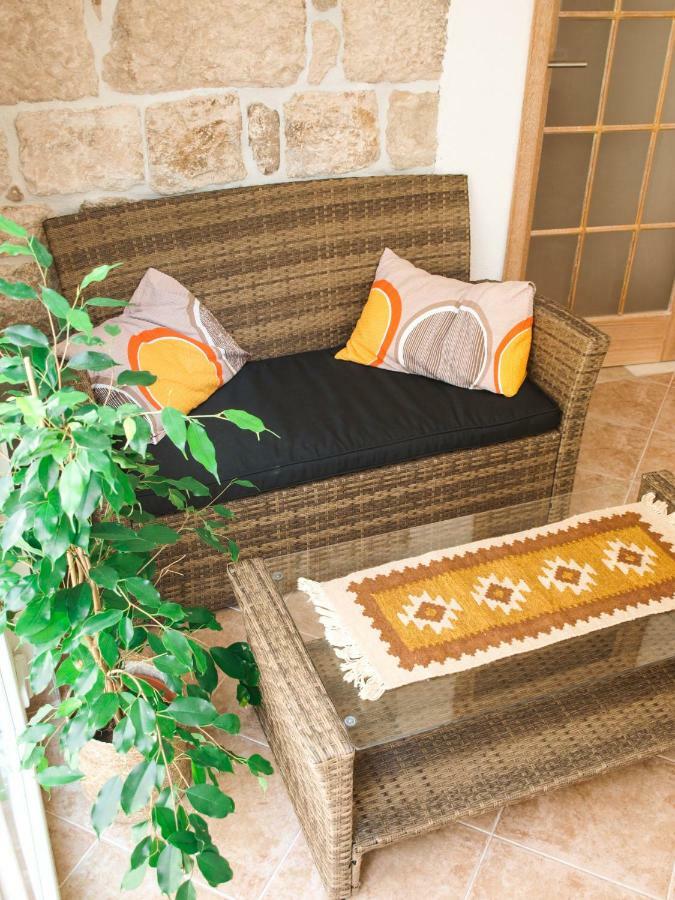 House Nataniel In Omis Near Sea Apartment Luaran gambar