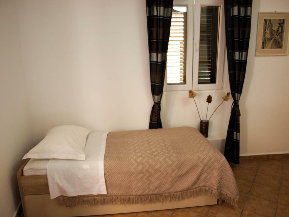 House Nataniel In Omis Near Sea Apartment Luaran gambar