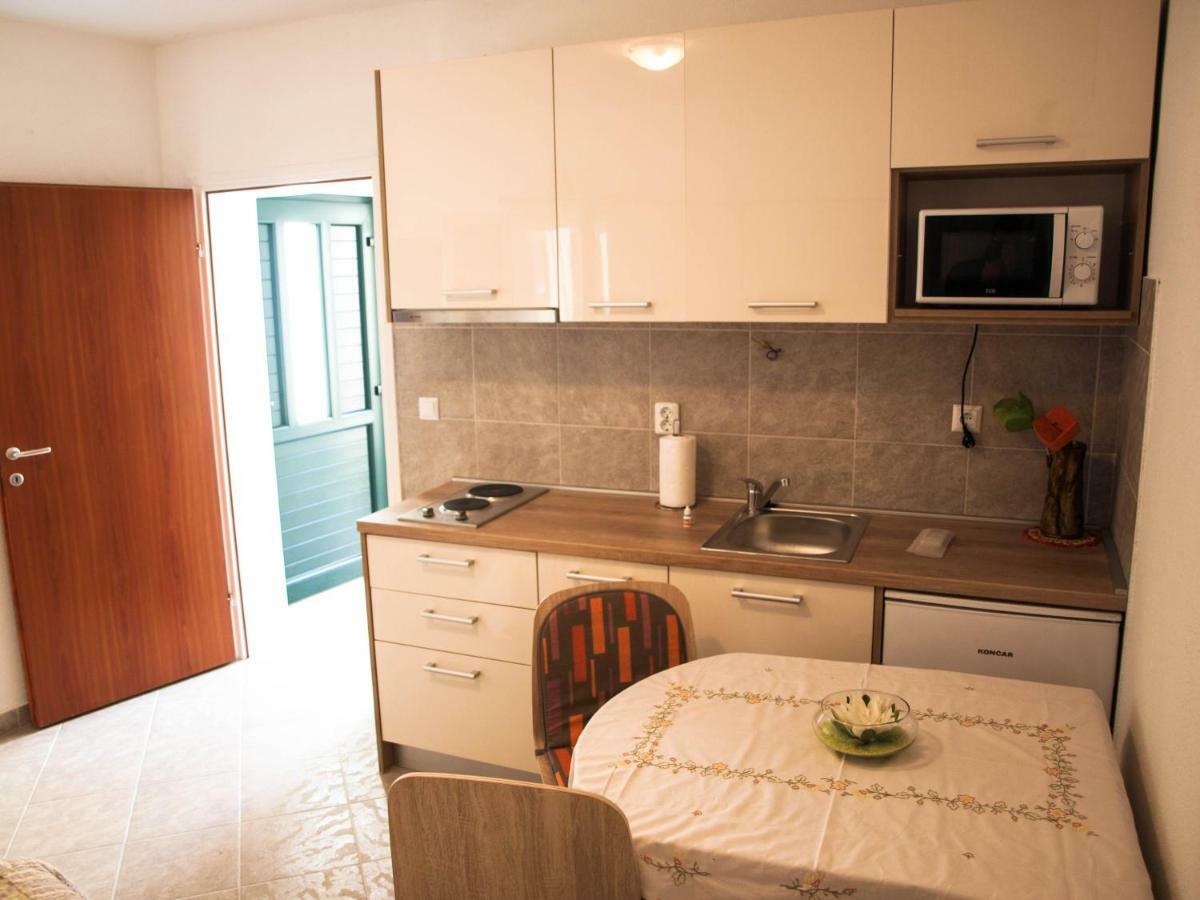 House Nataniel In Omis Near Sea Apartment Luaran gambar