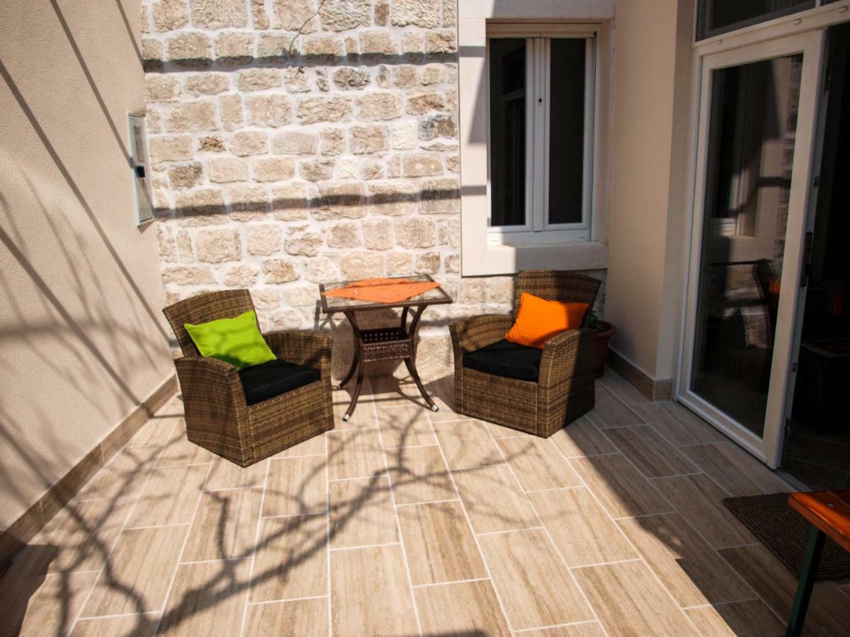 House Nataniel In Omis Near Sea Apartment Luaran gambar