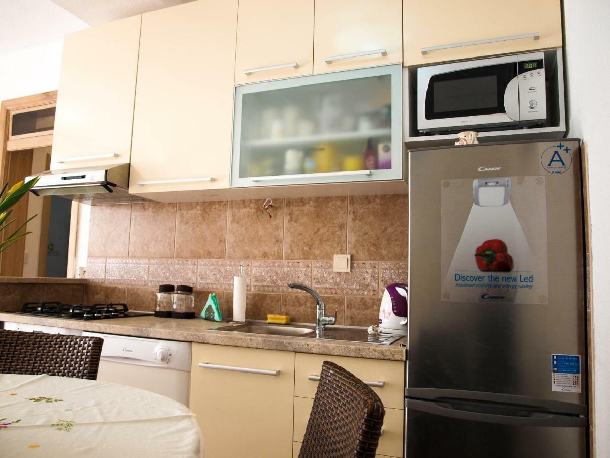 House Nataniel In Omis Near Sea Apartment Luaran gambar